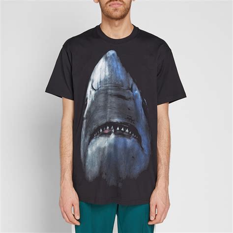 givenchy shark t shirt colombian